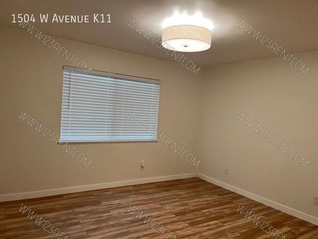 Building Photo - 1504 W Ave K11