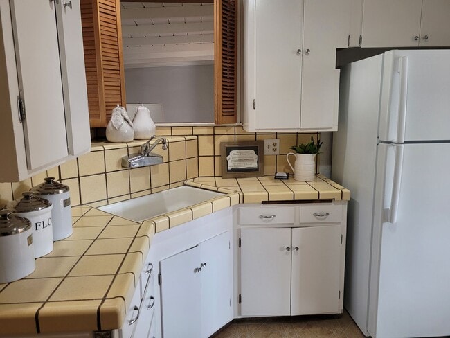 Building Photo - Charming 3 bedroom House in San Bruno