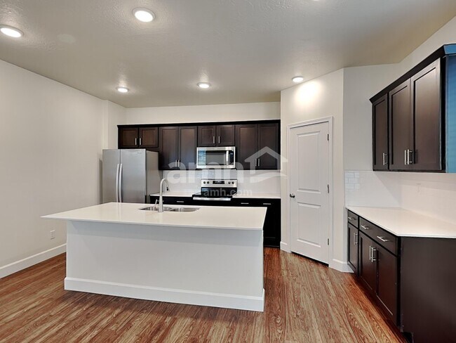 Building Photo - 7391 S Copper Rim Dr