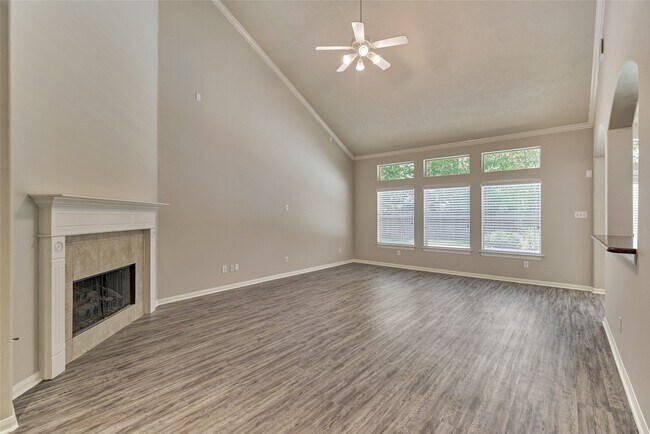 Building Photo - 7 Raindance Ct