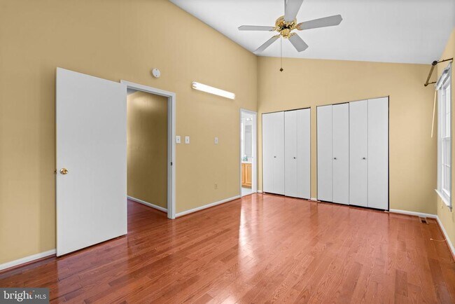 Building Photo - 8871 Manahan Dr