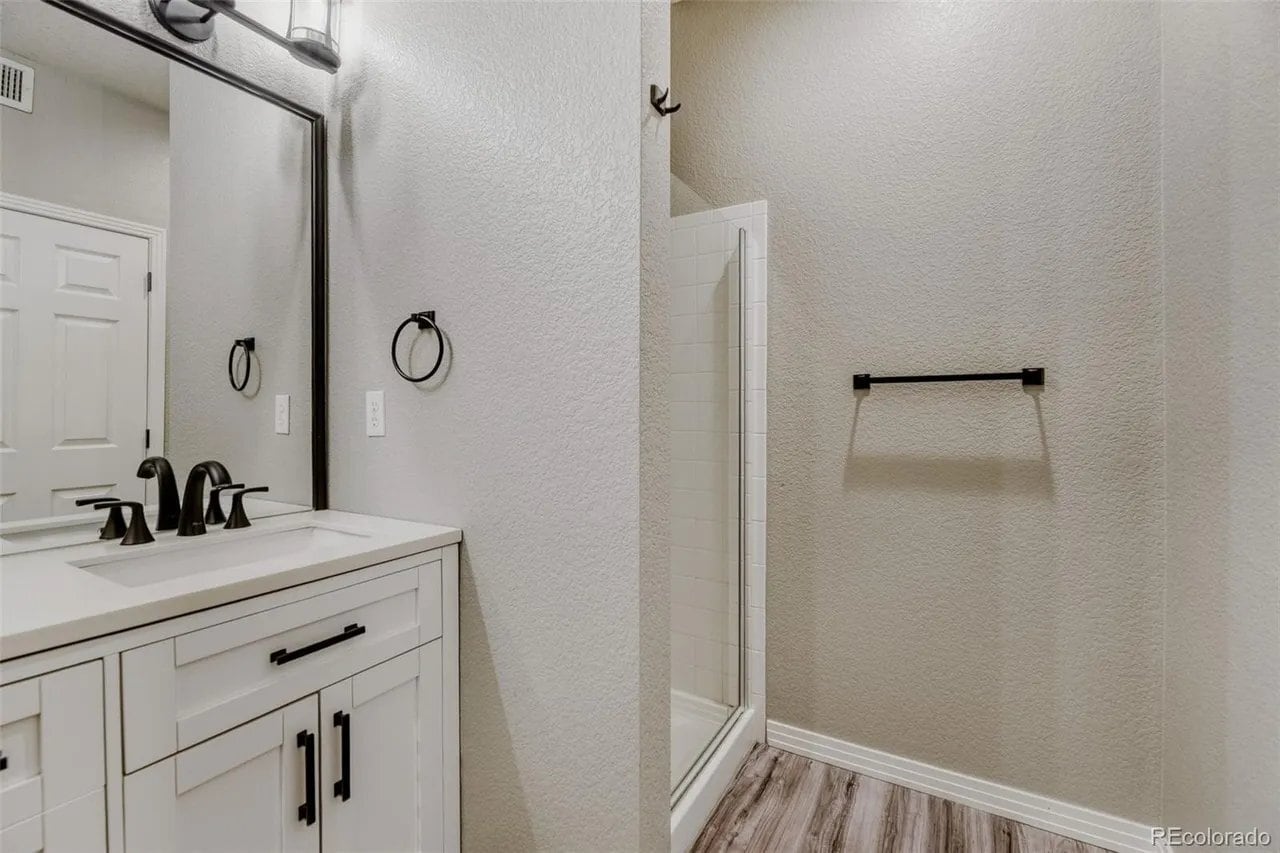 Building Photo - 9319 Amison Cir