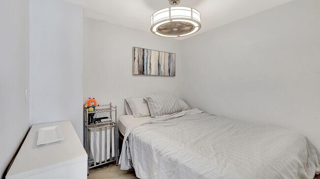 Building Photo - 3800 Galt Ocean Dr