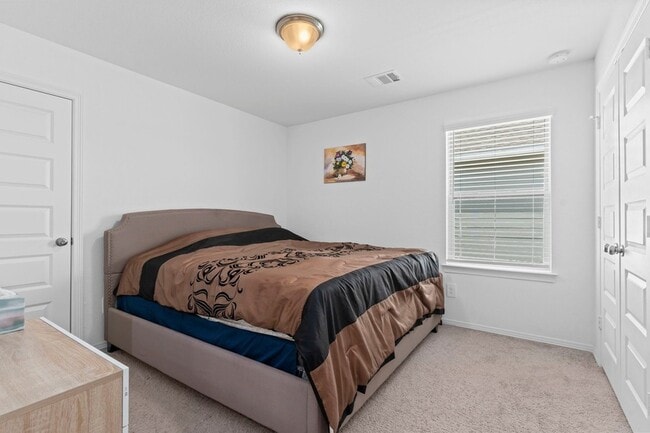 Building Photo - 9658 Caney Trails Rd