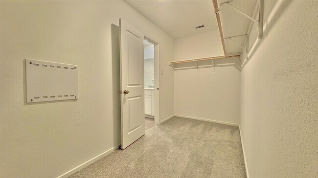 Building Photo - 16806 Old Wagon Wy