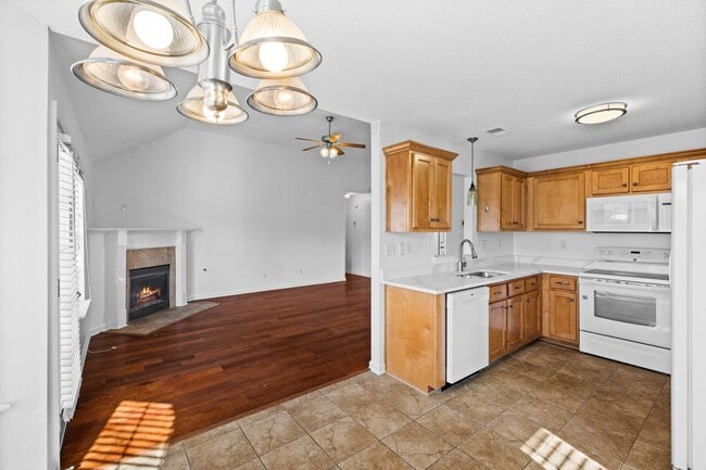 Building Photo - Updated 4bd 2 bath in Southaven