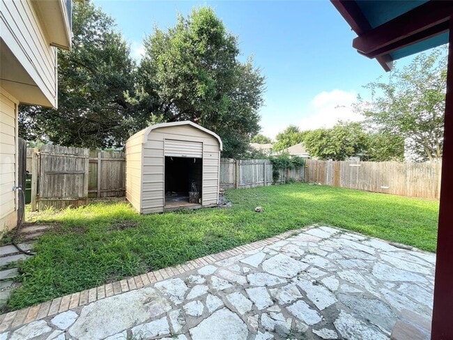 Building Photo - 10512 Hainsworth Park Dr