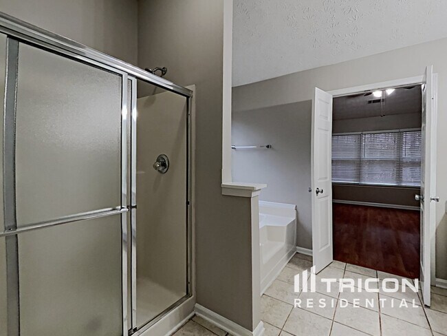 Building Photo - 931 Tilford Point Pl