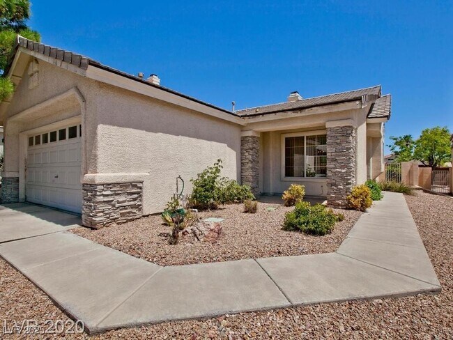 Building Photo - 9712 Panorama Cliff Dr