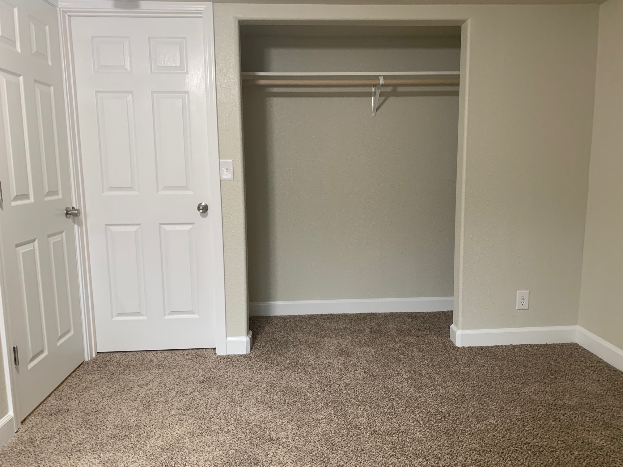 Building Photo - 1311 S 3rd Ave