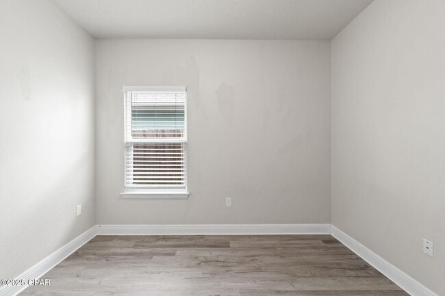 Building Photo - 397 Emerald Cove St