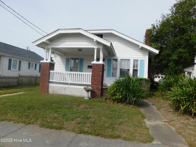 Primary Photo - 107 Gordon St