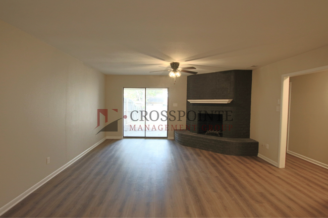 Building Photo - Aberdeen Duplex - 4309/4313 SERIES 308