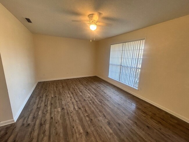 Building Photo - 712 Michigan Ave