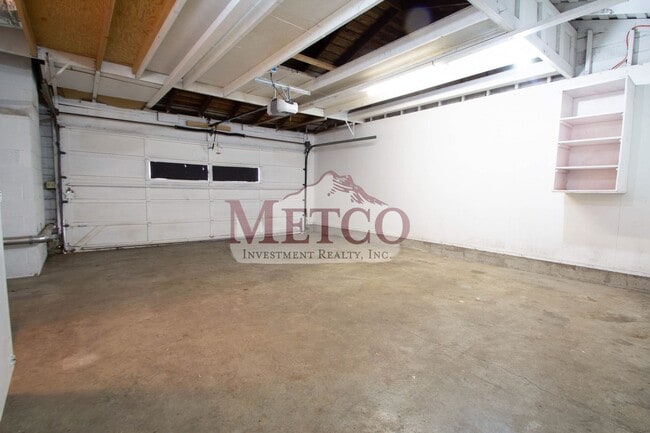 Building Photo - 07802