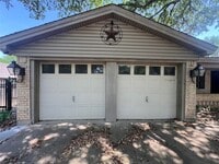 Building Photo - 332 Belmont Dr