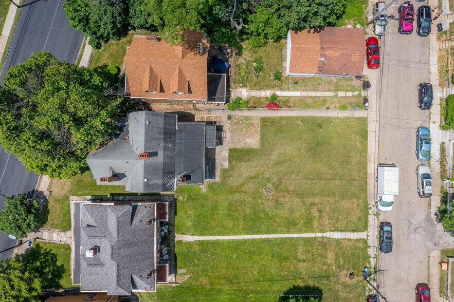 Building Photo - 1025 Brownsville Rd