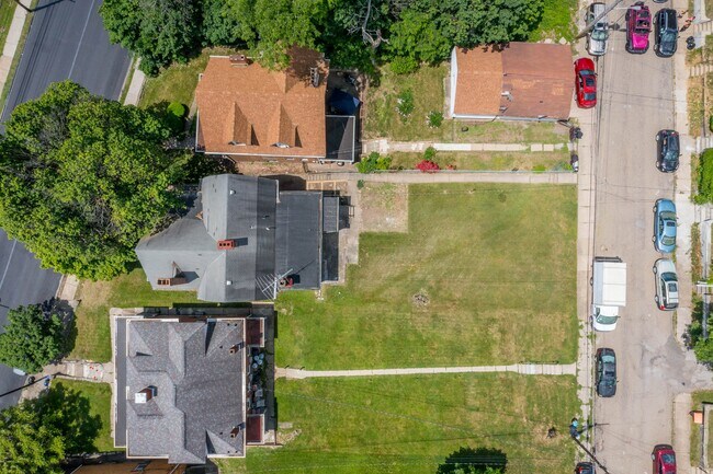 Building Photo - 1025 Brownsville Rd