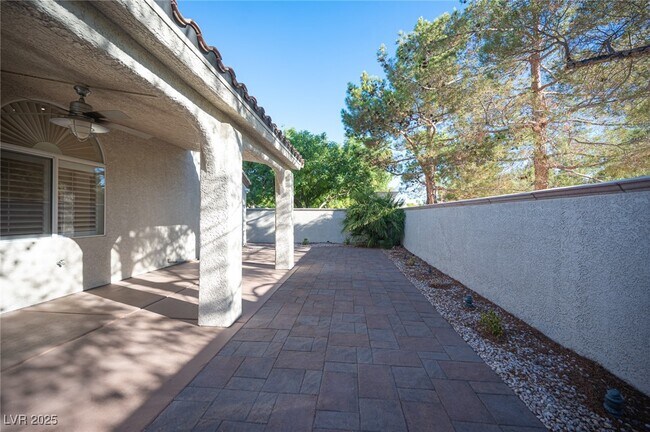 Building Photo - 2547 Citrus Garden Cir