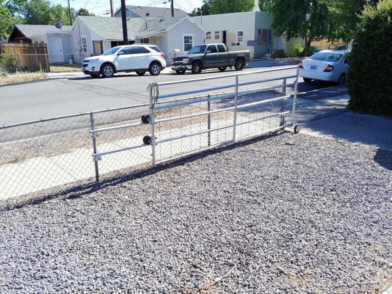 Fully fenced & gated - 1410 E St