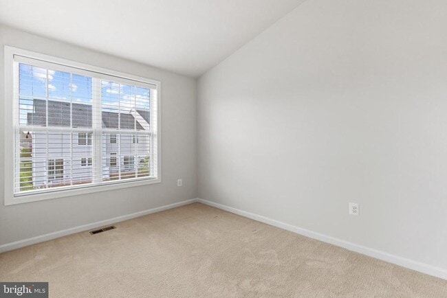 Building Photo - 43247 Loudoun Reserve Dr