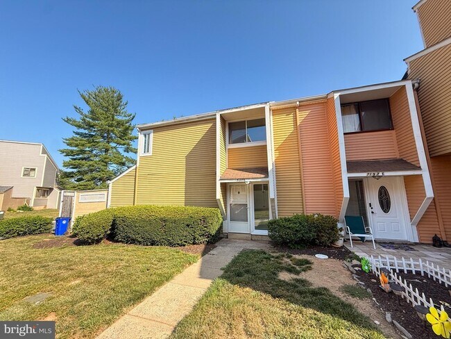 Building Photo - 7197 Cimarron Ct