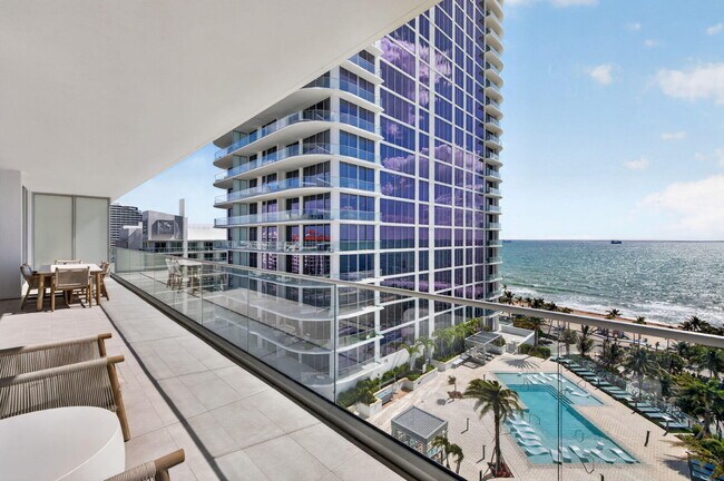 Building Photo - 153 N Seabreeze Blvd