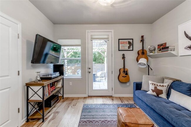 Building Photo - 1405 Hyde St