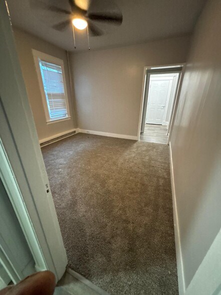 Building Photo - 129 Congress Ave