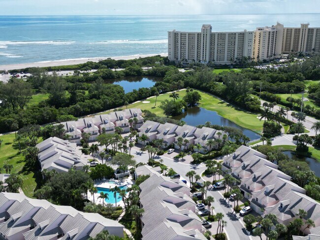 Building Photo - 3108 Fairway Dr N