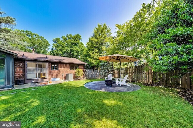 Building Photo - 6515 E Halbert Rd