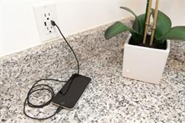 Building Photo - CHELSEA/BOSTON NEW LUXURY STUDIO- NO BROKER FEE! NO BROKER OR RENTAL FEES & FULLY FURNISHED!!