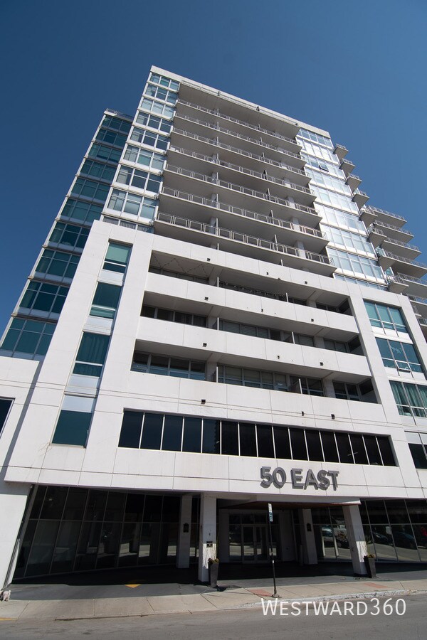 Building Photo - 50 E 16th St