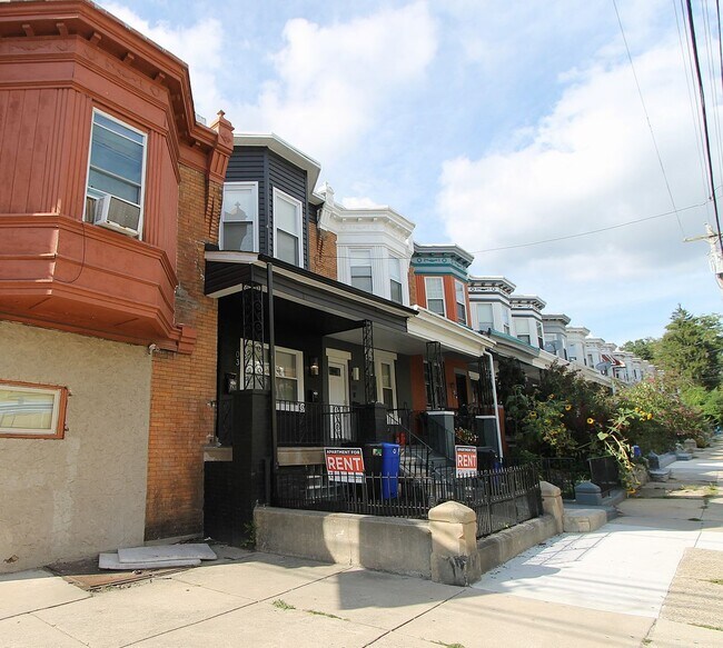 Building Photo - 103 E Coulter St