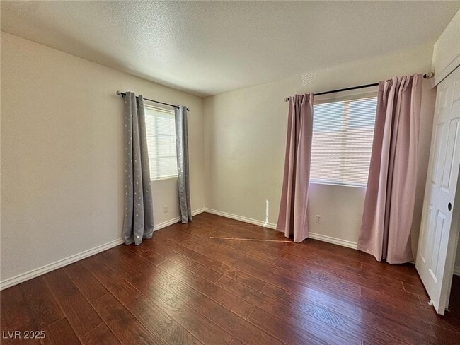 Building Photo - 7962 Traditional Ct