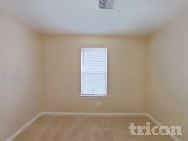 Building Photo - 3 Sonny Ct