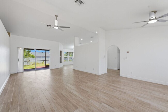 Building Photo - 1309 SW 29th St