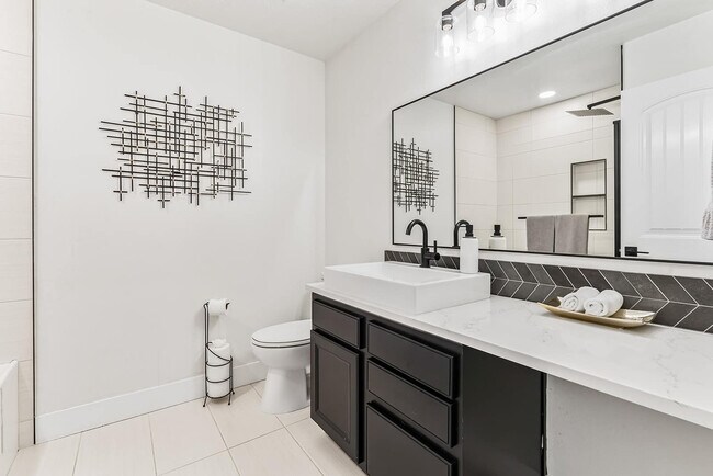 Building Photo - 4061 E Arch Dr