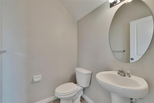 Building Photo - 7325 Parkshore Dr