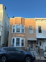 Building Photo - 160 Hopkins Ave