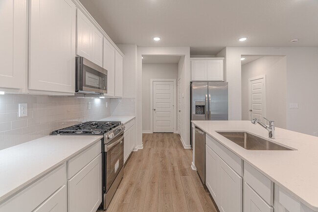 Building Photo - 8570 Blueberry Ash St