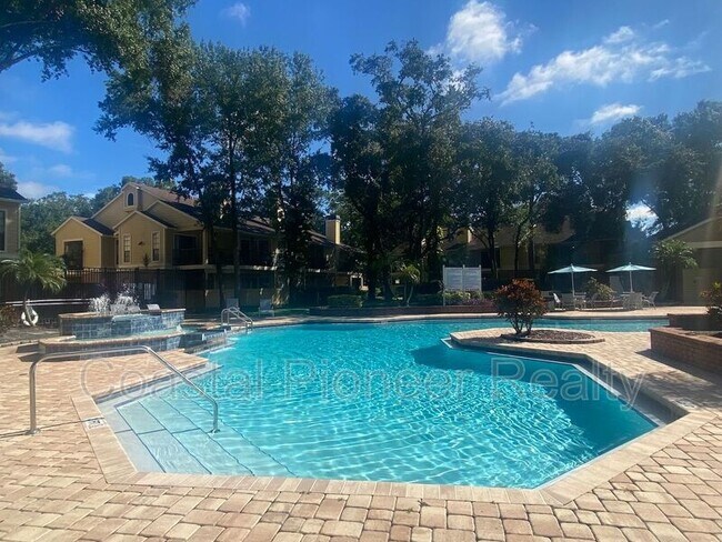 Building Photo - 8642 Mallard Reserve Dr