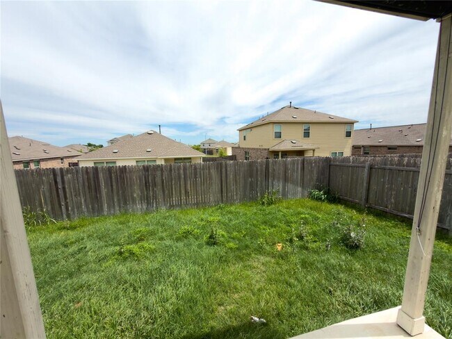 Building Photo - 21417 Wilmiller Ln