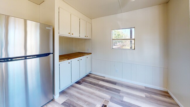 Kitchen - 802 Peach St