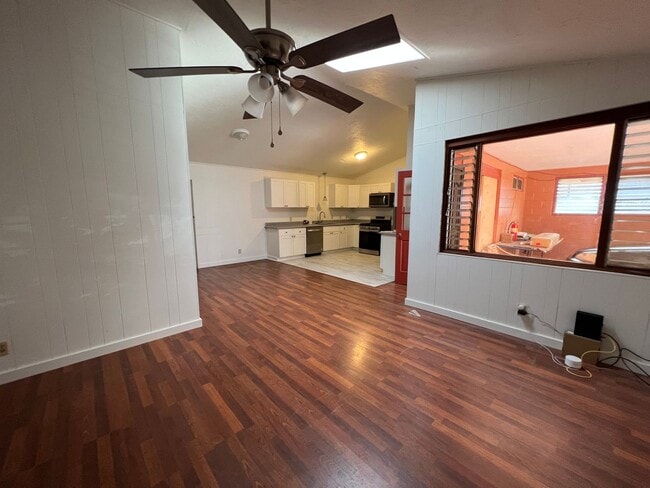 Building Photo - Napili 4 bedroom 2 bath House w/ Lock-off