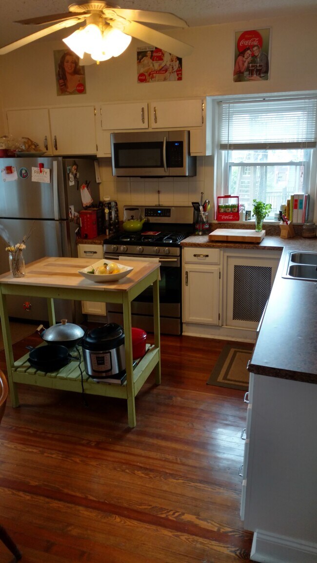 Building Photo - 3521 Jefferson St