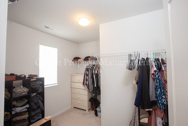 Building Photo - 142 Presley Ln