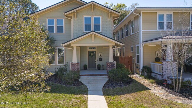 Primary Photo - 2842 Green St