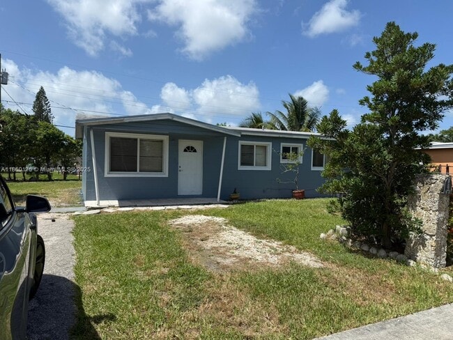 Building Photo - 10425 SW 152nd St