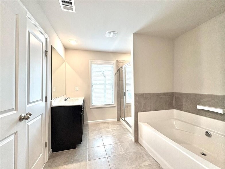 Building Photo - 6085 Bay Pt Cv